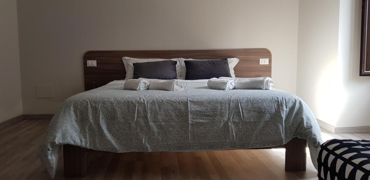 Bed and Breakfast Tre Stelle Al Duomo Катания Экстерьер фото