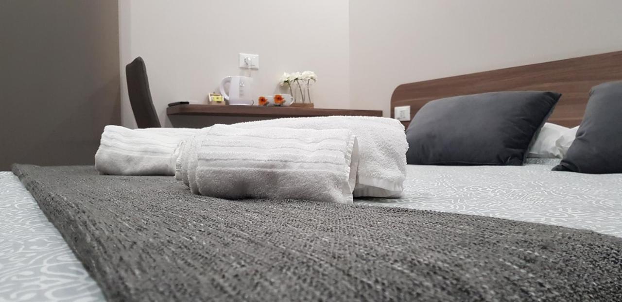 Bed and Breakfast Tre Stelle Al Duomo Катания Экстерьер фото