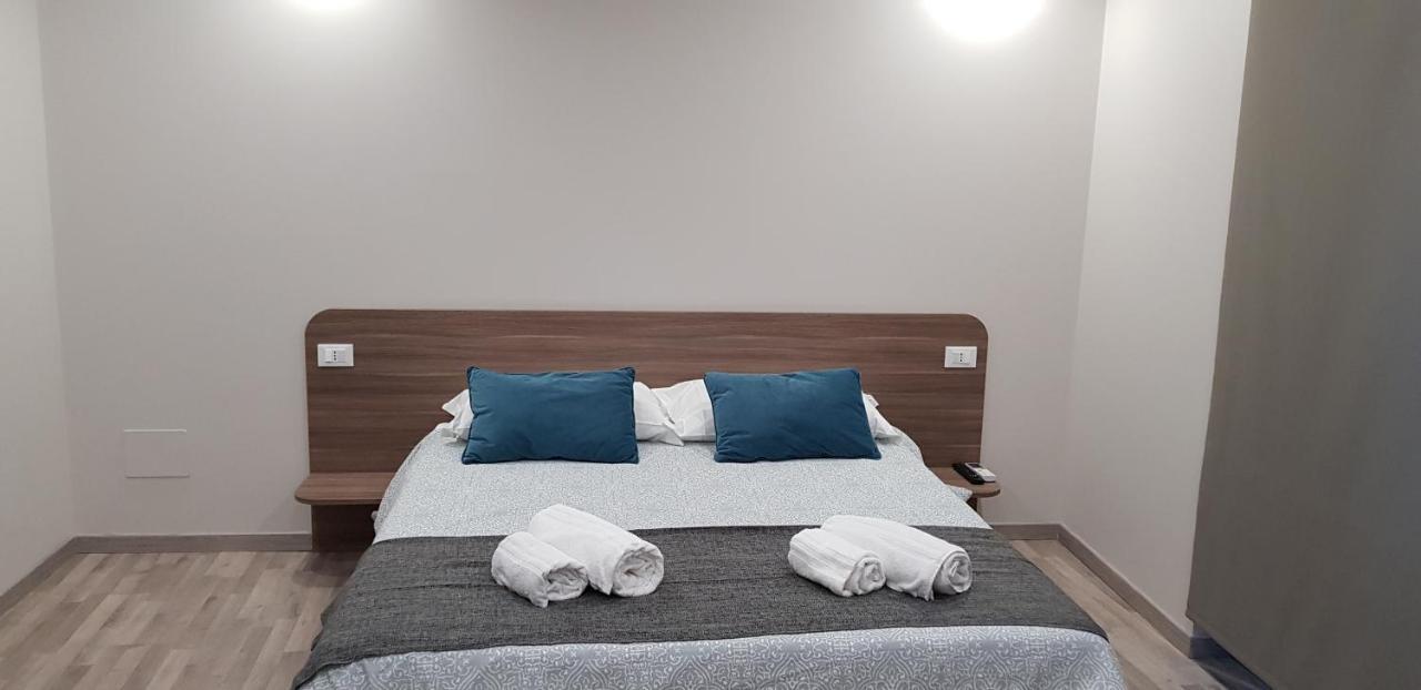 Bed and Breakfast Tre Stelle Al Duomo Катания Экстерьер фото